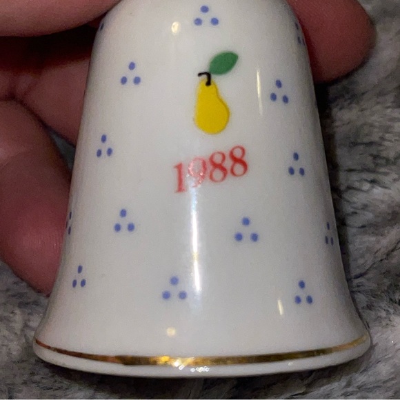 LVC Mini Bell Ornament - Picture 3 of 7